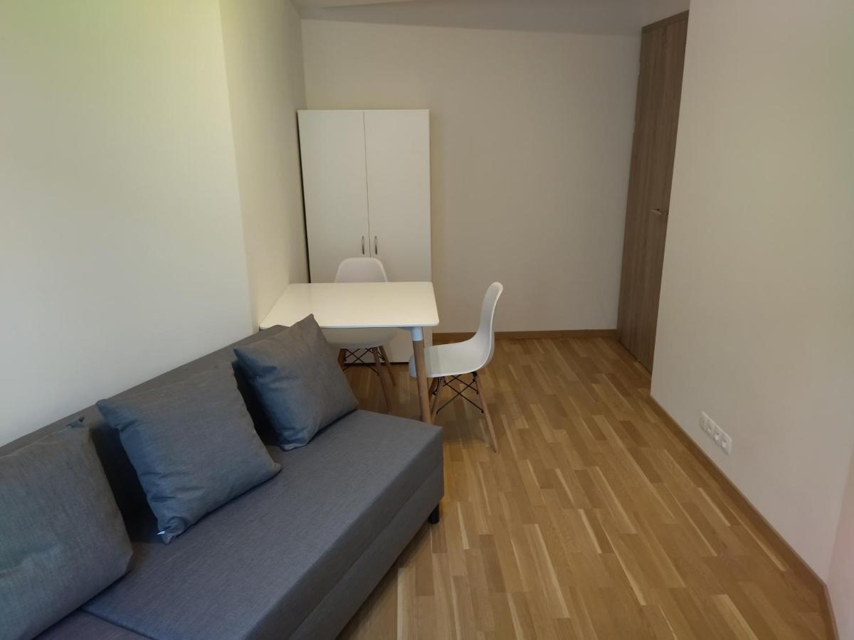 Brand New One Bedroom Apartment #54 In Brand New Building With Free Parking 프라하 외부 사진