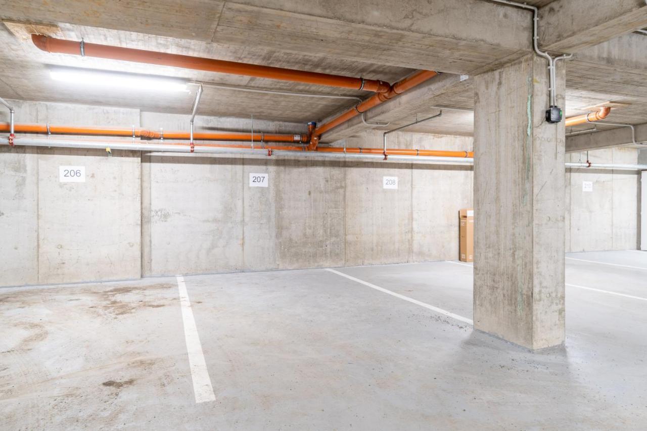 Brand New One Bedroom Apartment #54 In Brand New Building With Free Parking 프라하 외부 사진